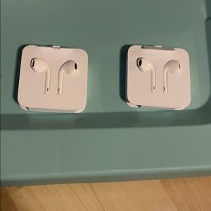 iPhone headphones with cord